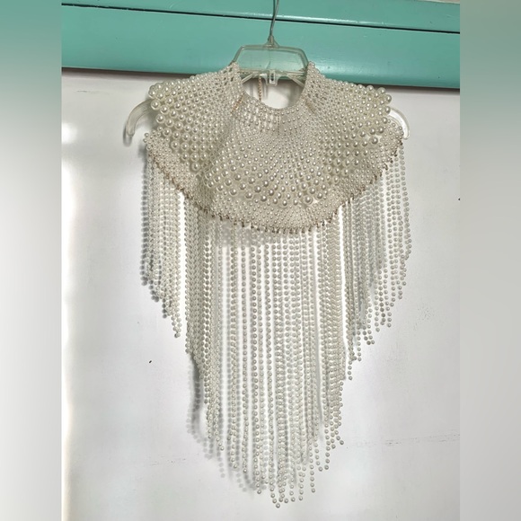 Pearl body chain
